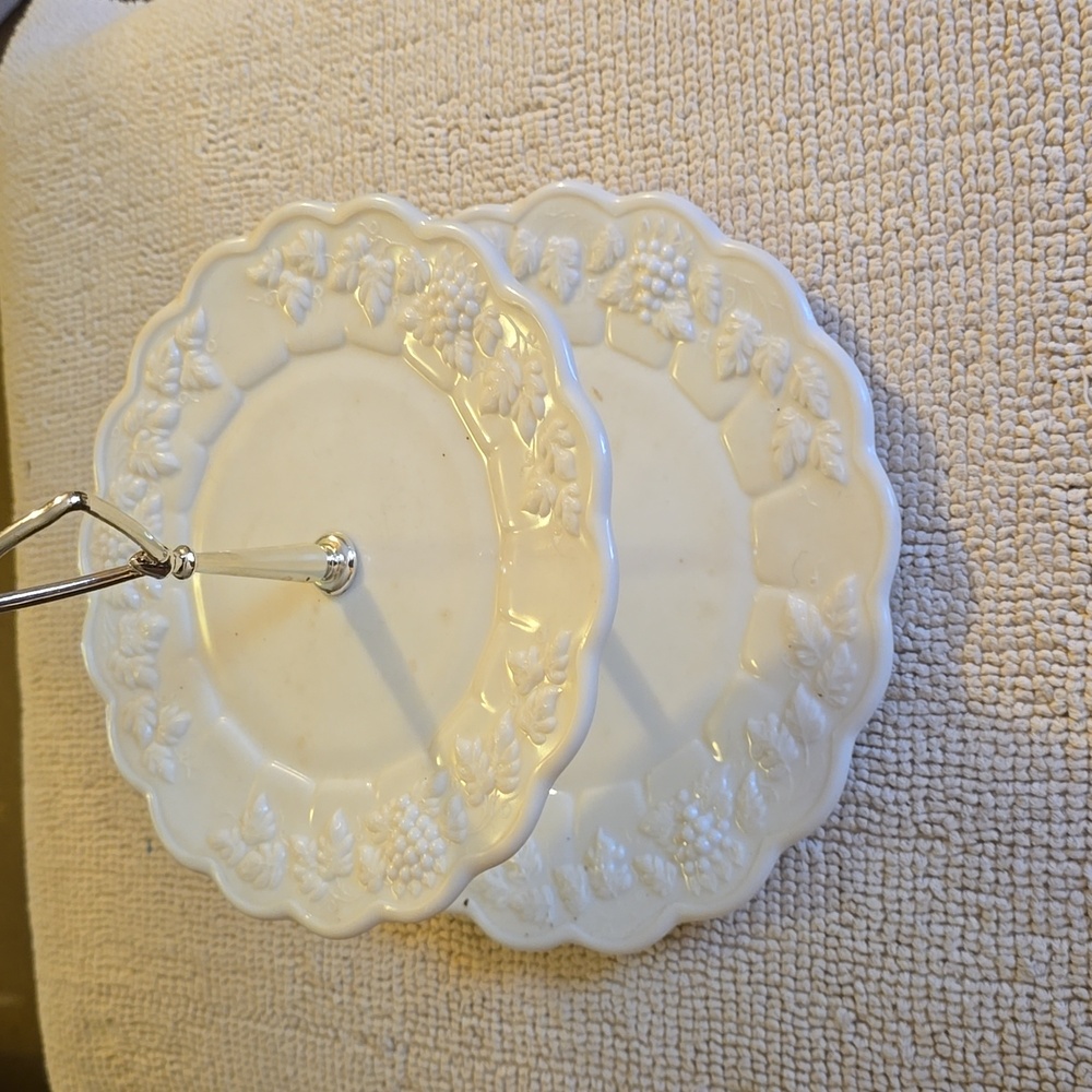 Westmoreland tiered dish